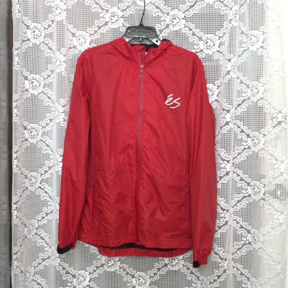 és Bobby Worrest Men's Red Windbreaker Size M